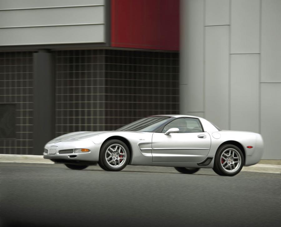  Chevrolet Corvette Z06 2001 года  (фото 46 из 73)